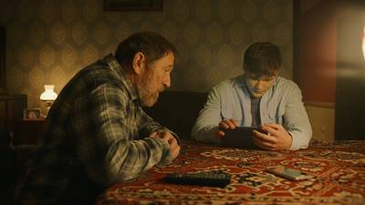 изображение,скриншот к Ботоферма (Сезон 1) (2023) 4 серии