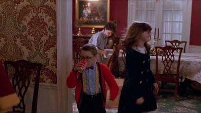 изображение,скриншот к Один дома 2: Затерянный в Нью-Йорке (1992) MP4
